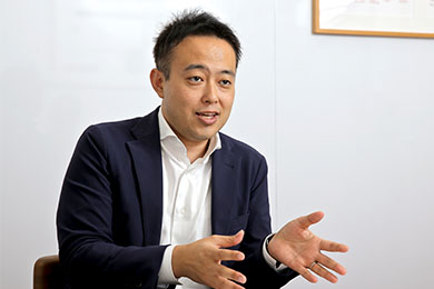 楽天株式会社 コーポレートカルチャーディビジョン エンプロイー・エンゲージメント部 ジェネラルマネージャー 日髙 達生さん photo