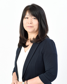 藤曲亜樹子氏